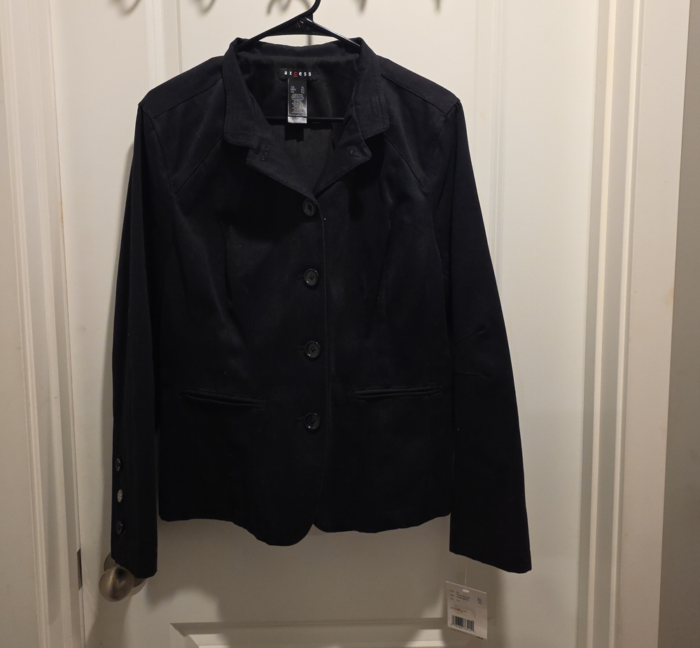 Axcess Black Button-Front Women's Blazer